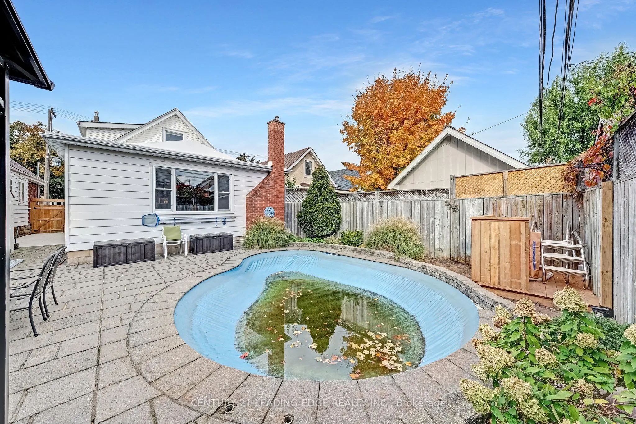 215 Wexford Avenue S