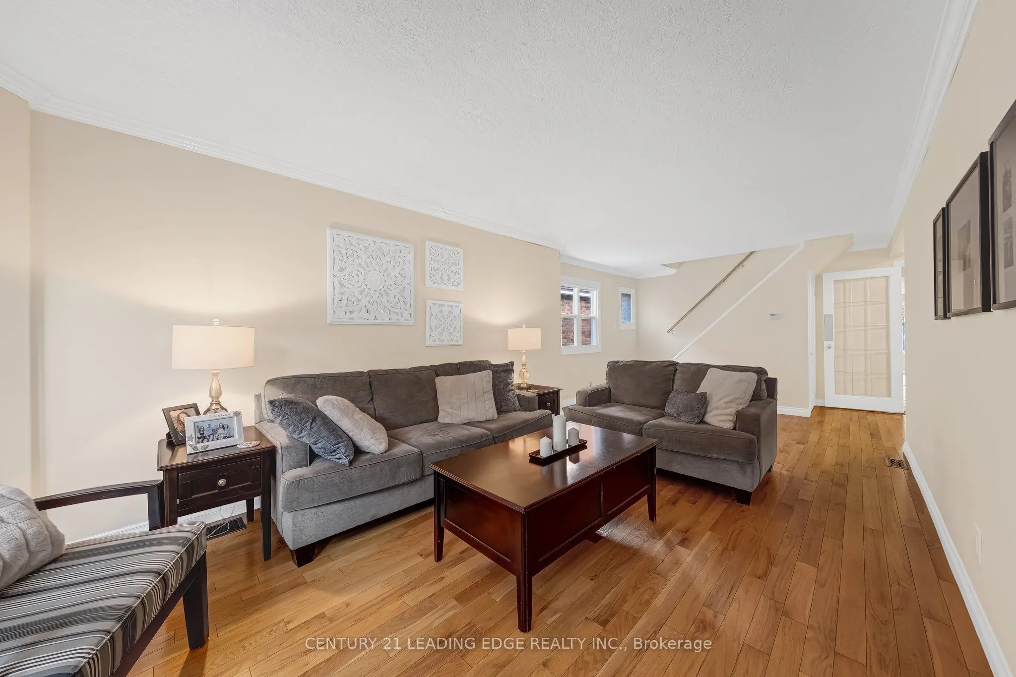 215 Wexford Avenue S