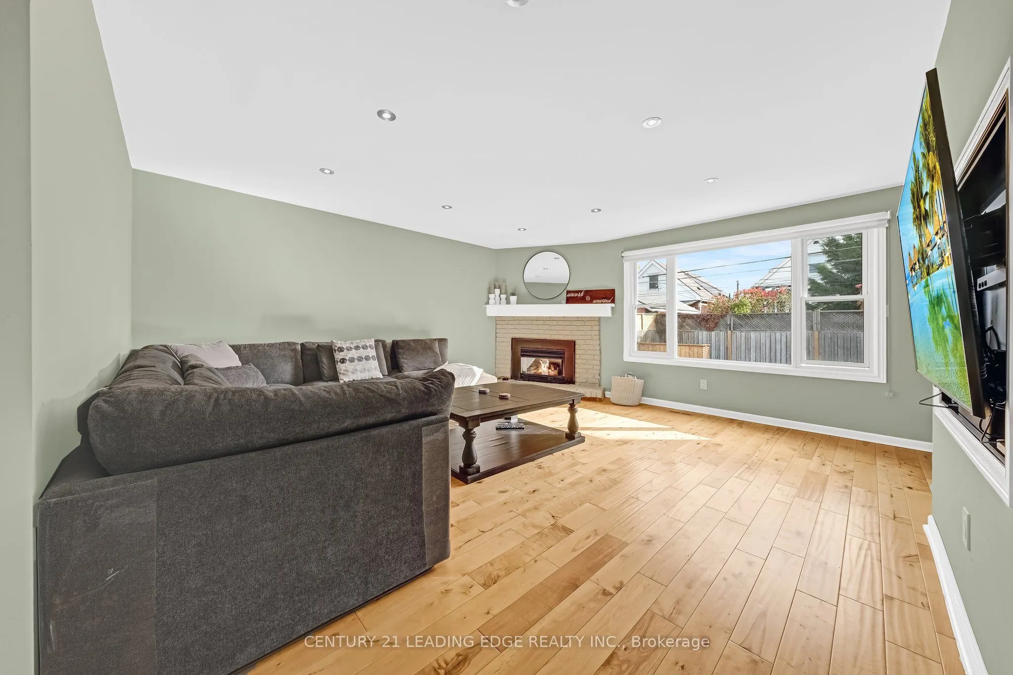 215 Wexford Avenue S