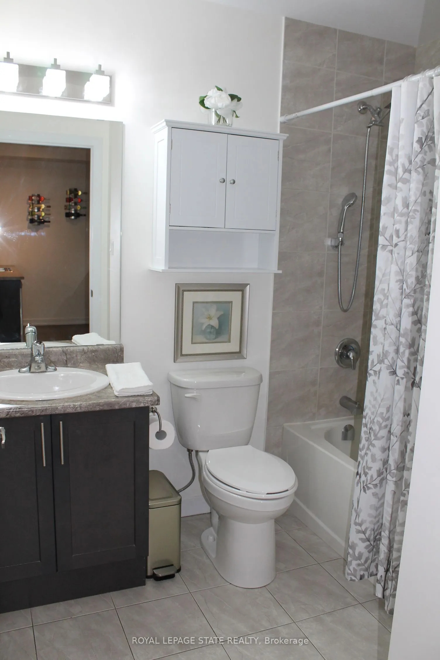 101 Shoreview Place, #123