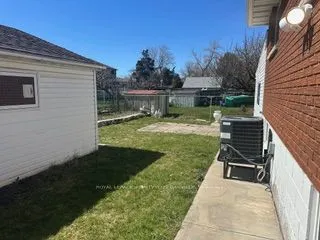 354 Barton Street E, #Upper