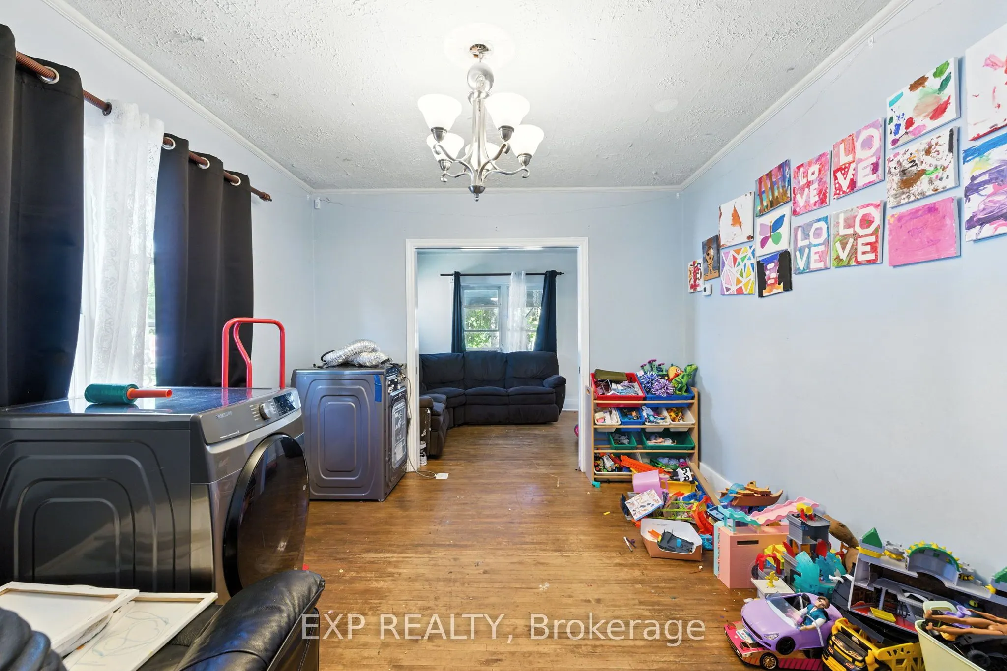 20 Barrington Avenue