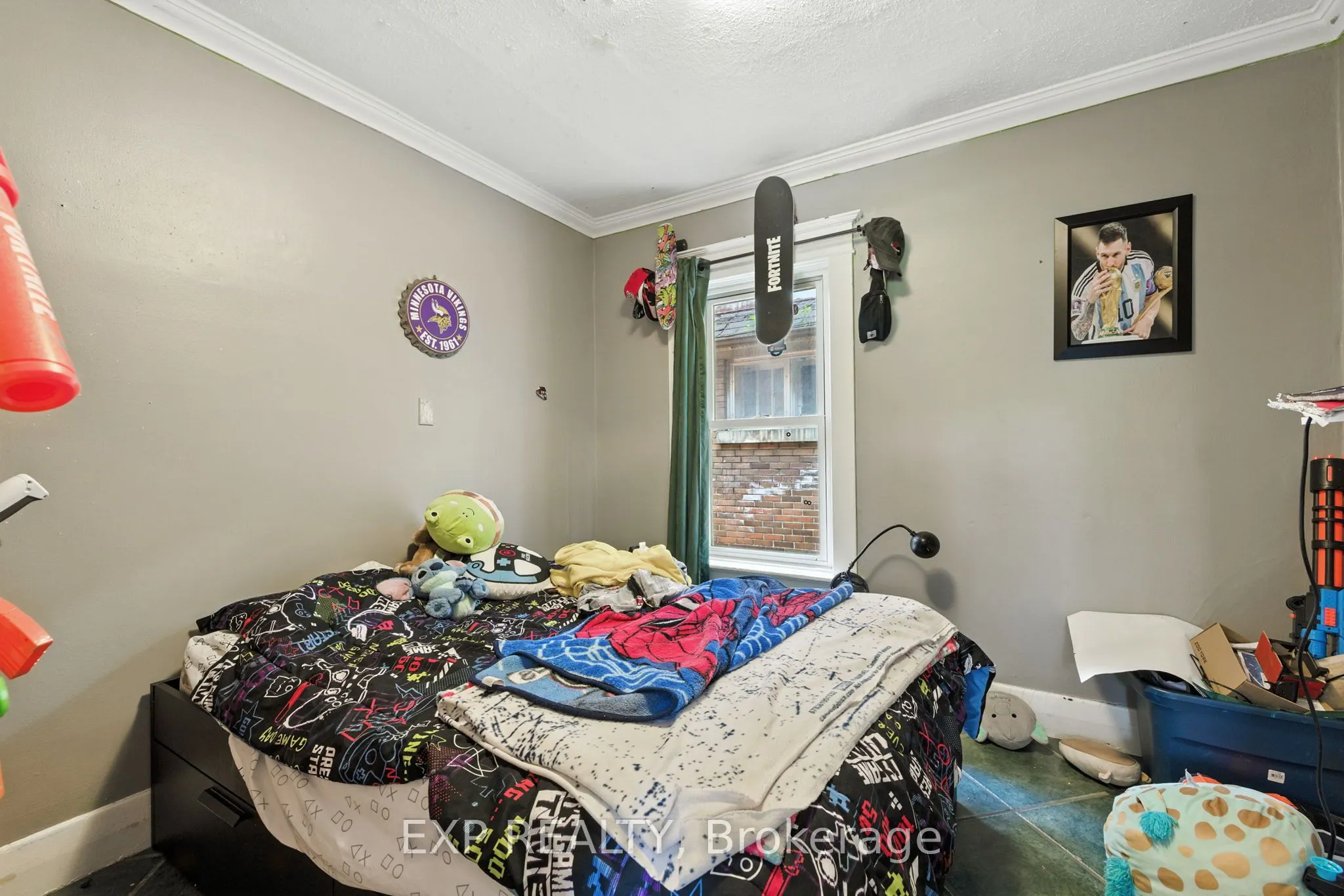 20 Barrington Avenue