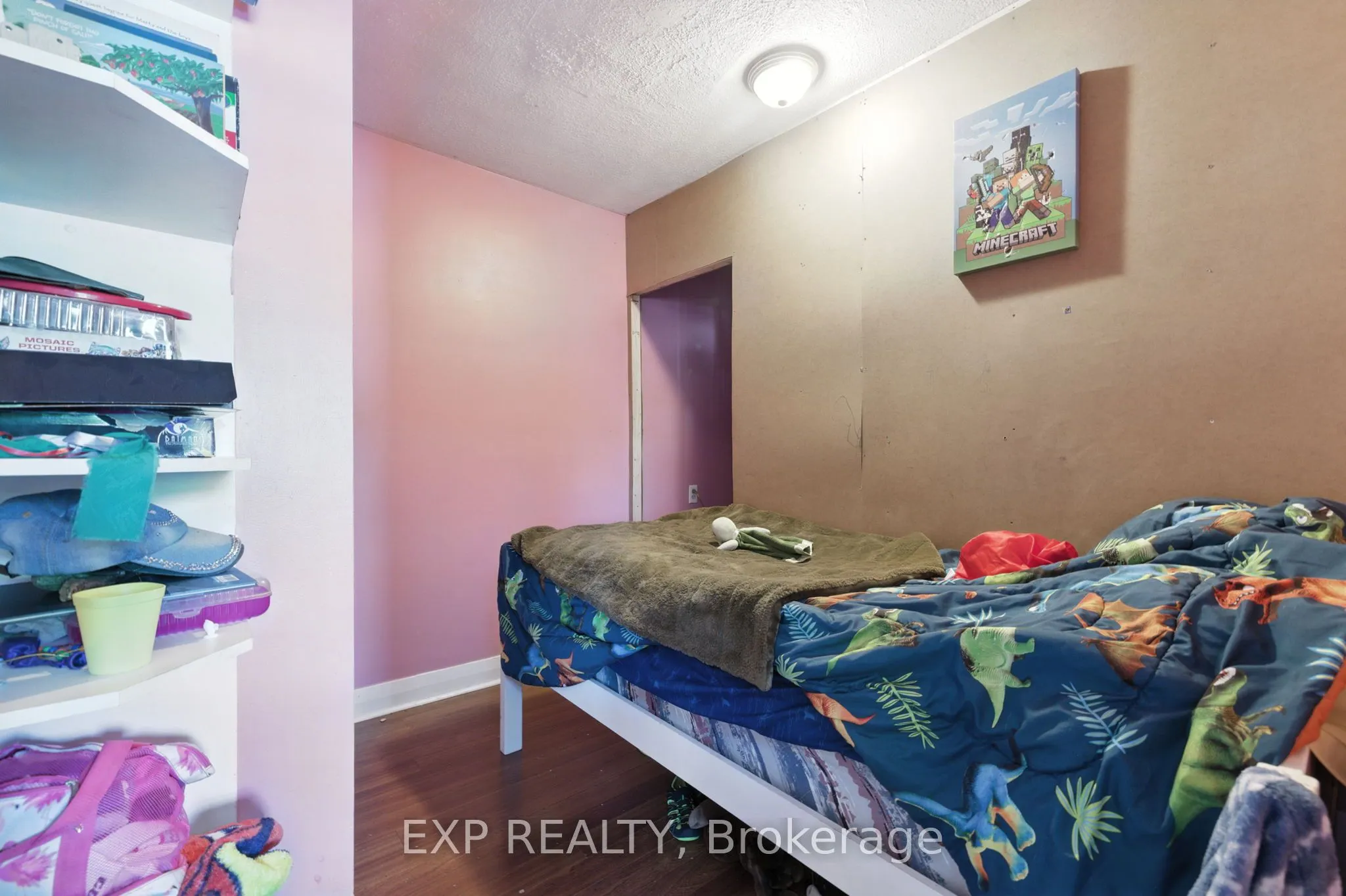 20 Barrington Avenue