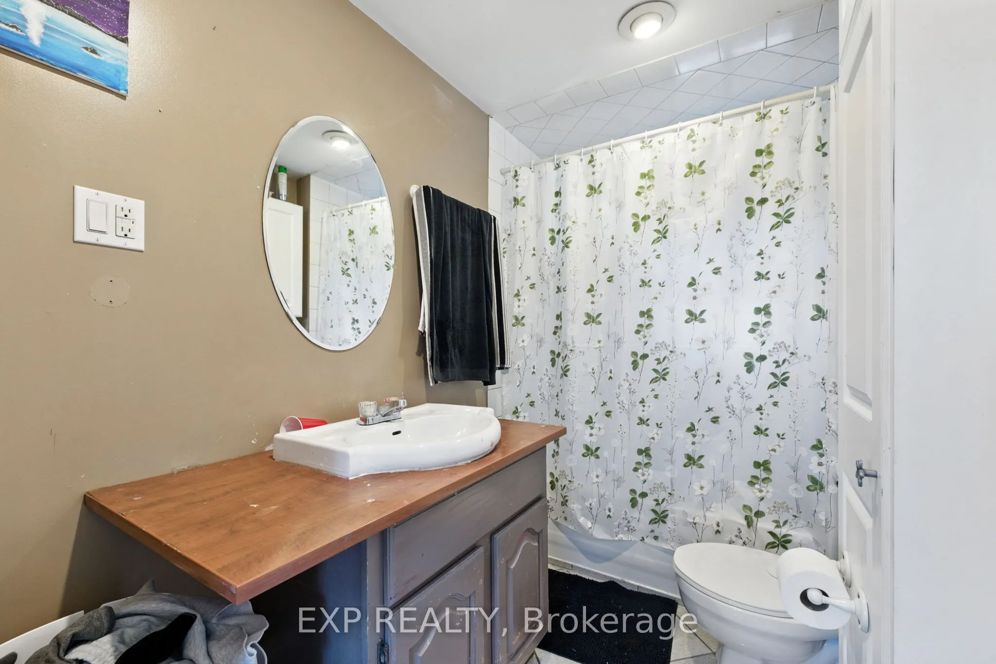 20 Barrington Avenue