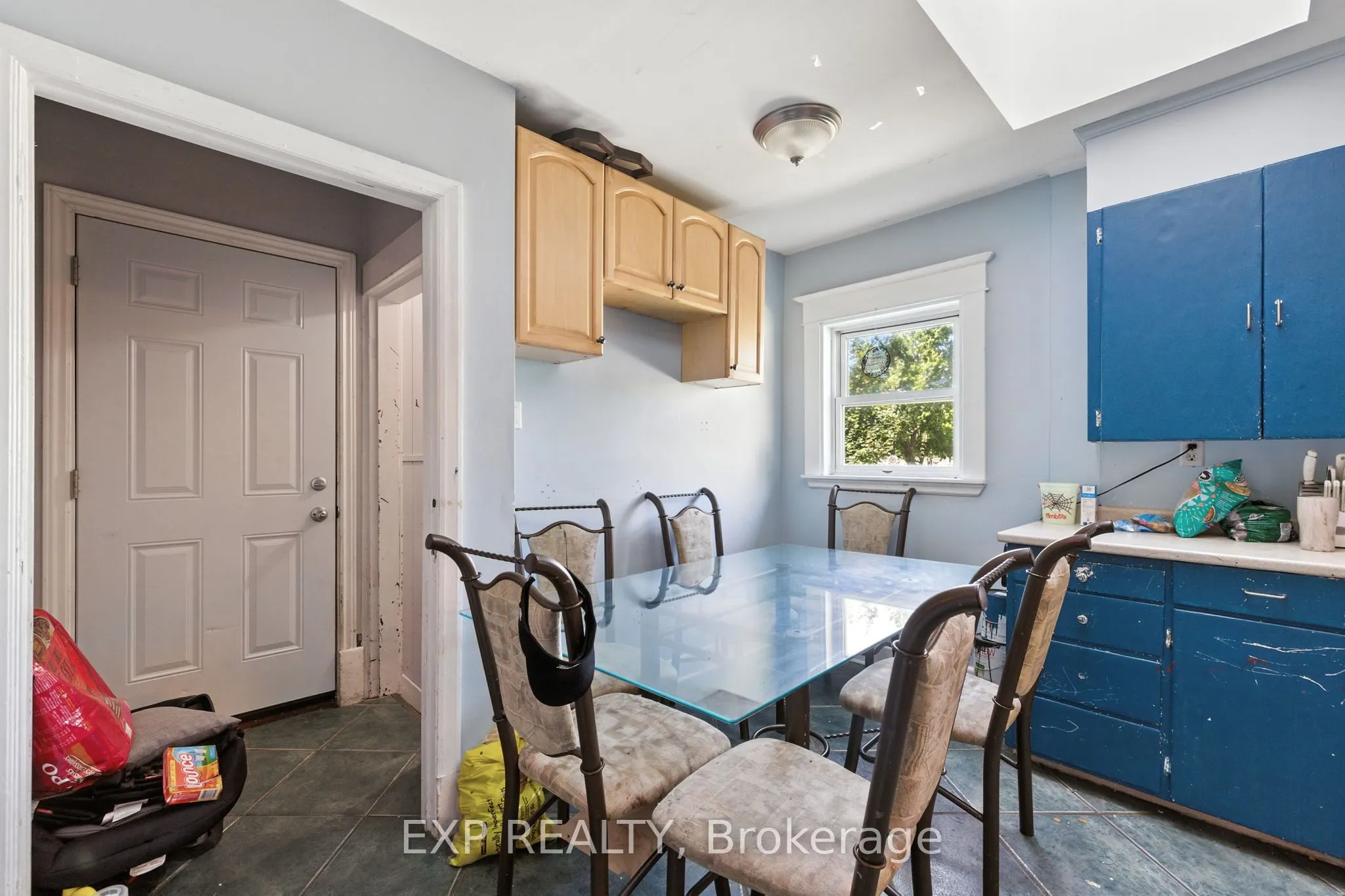 20 Barrington Avenue