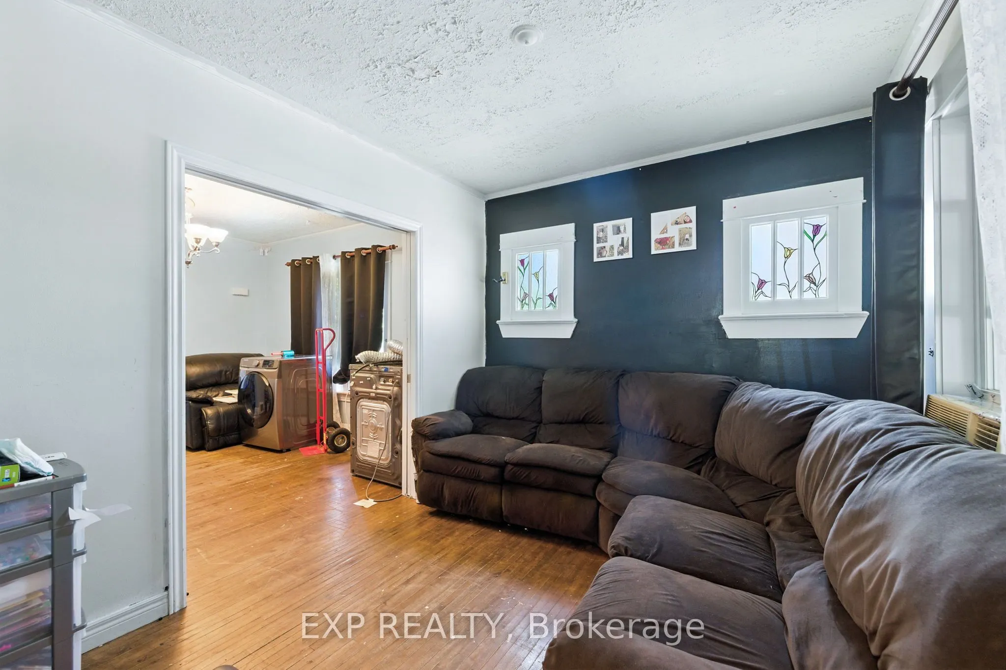 20 Barrington Avenue