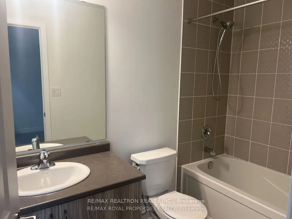 313 O'Toole Crescent