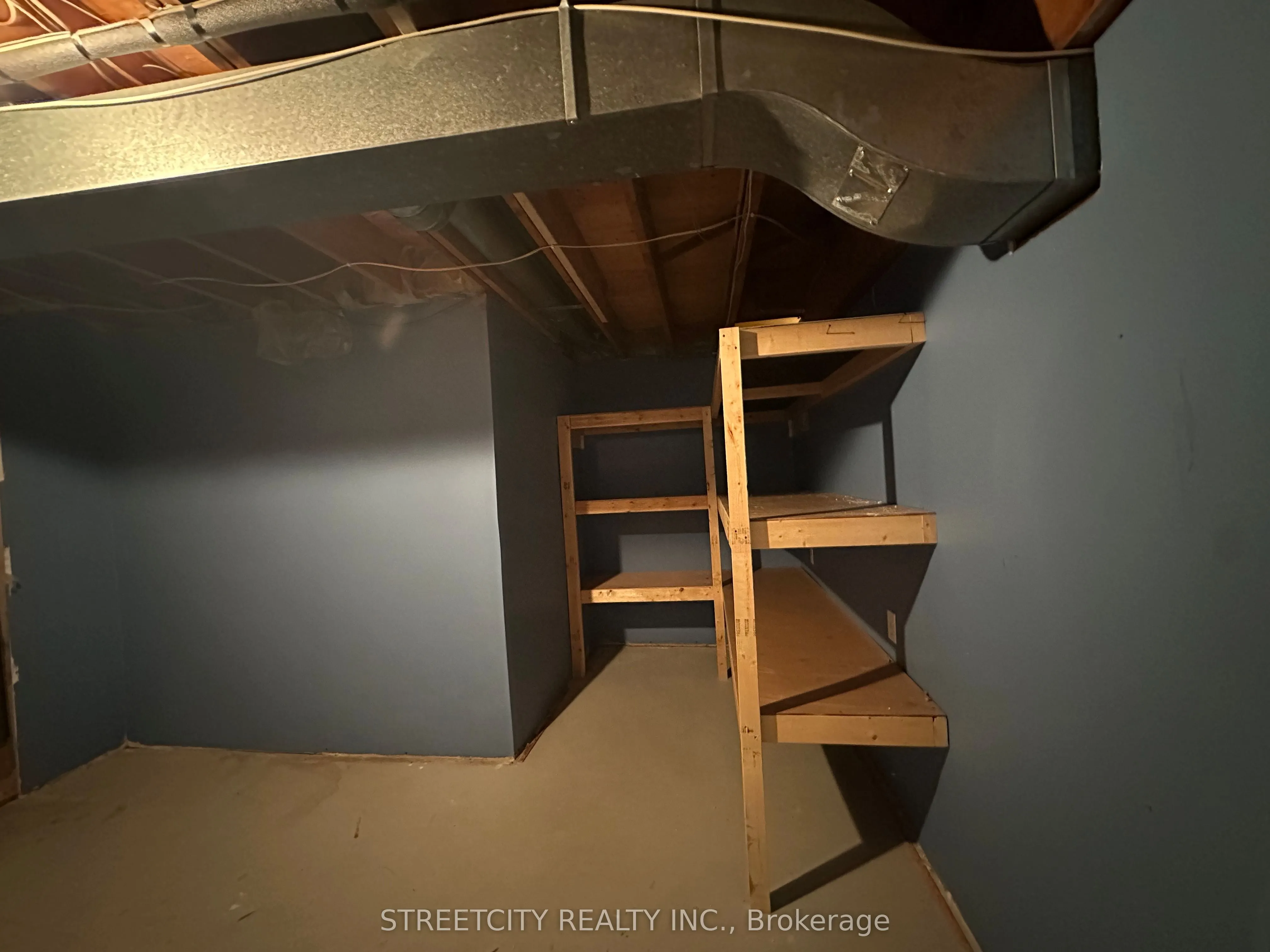 21 Beechbank Crescent