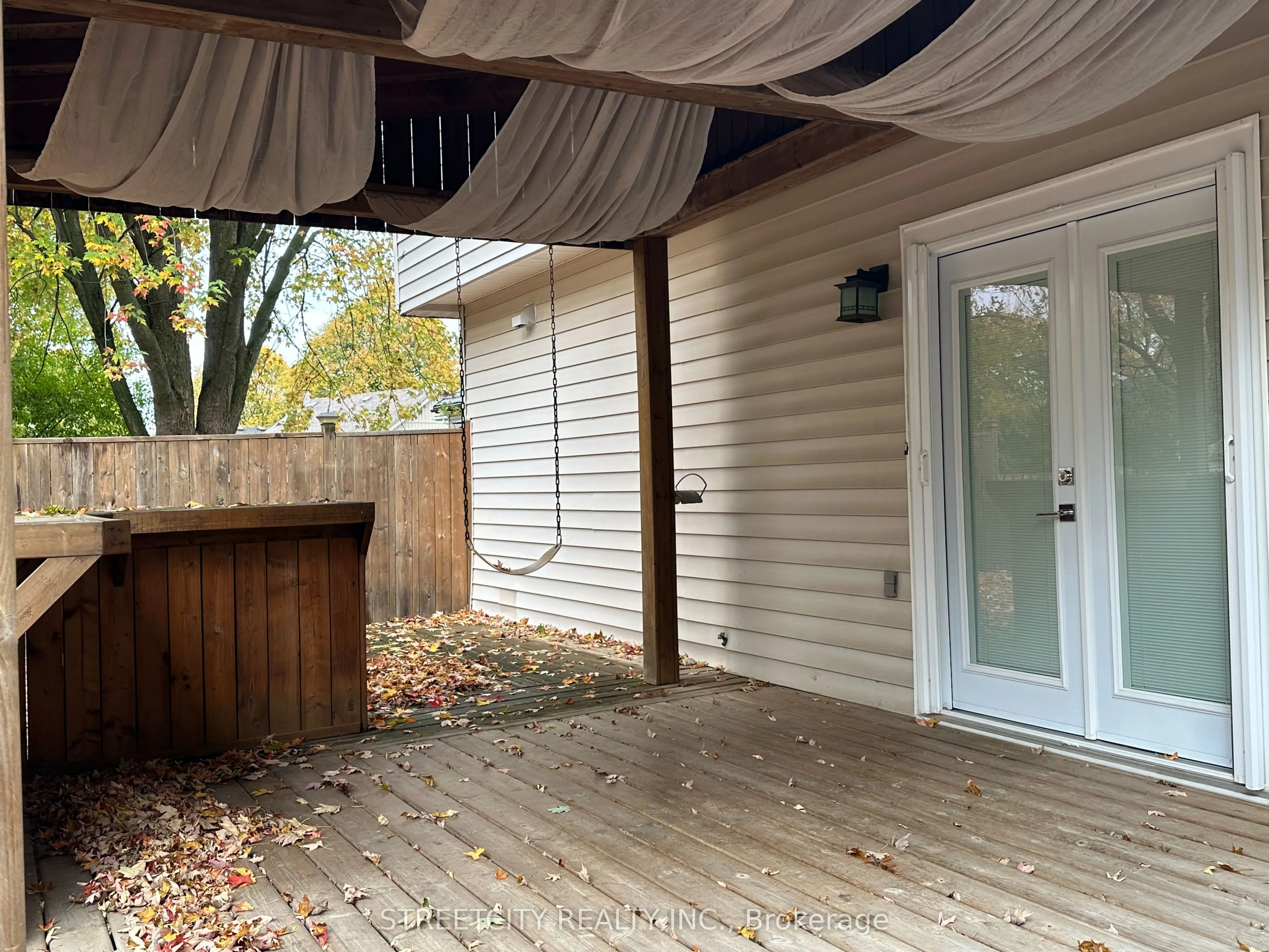 21 Beechbank Crescent