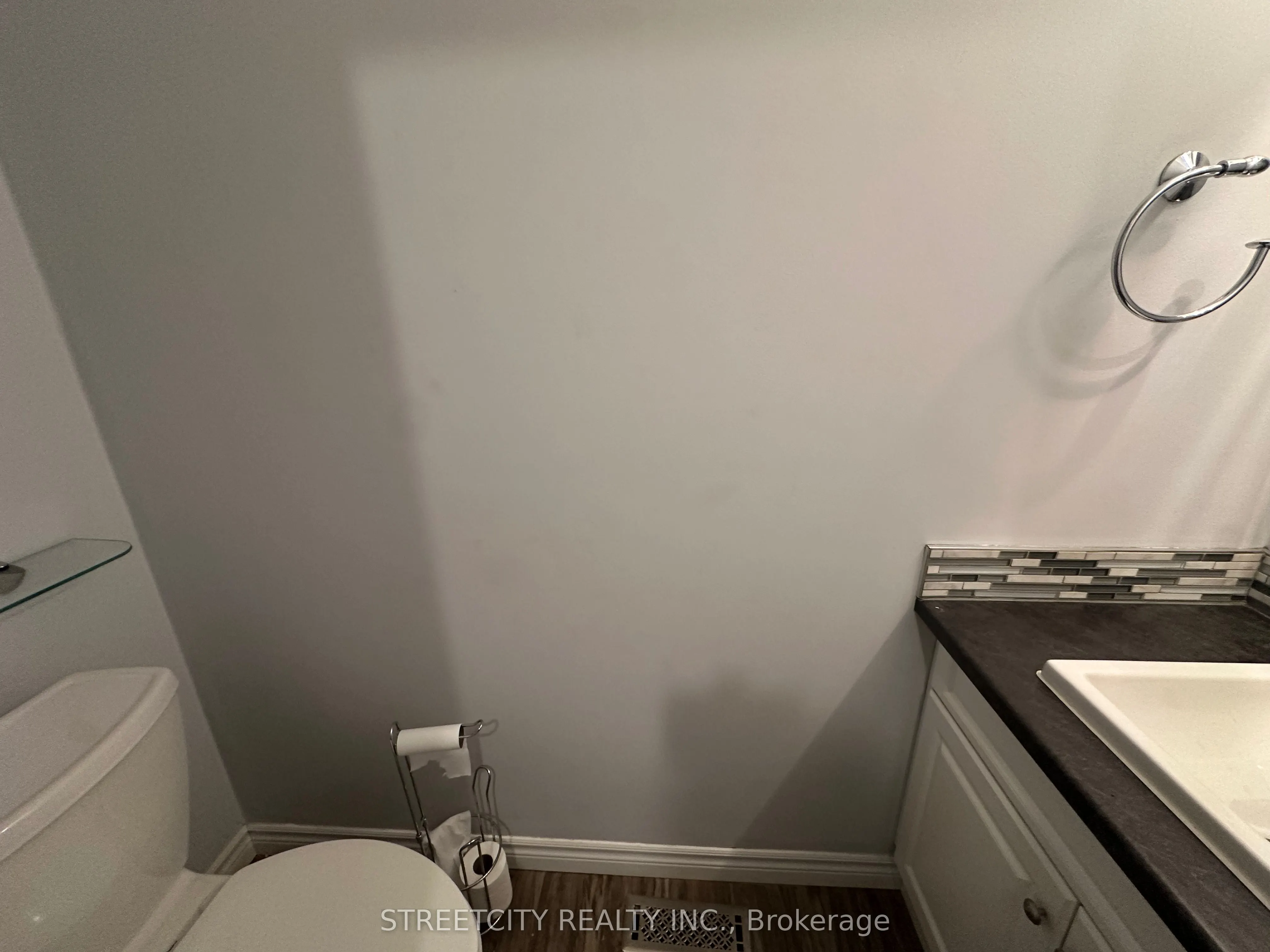 21 Beechbank Crescent