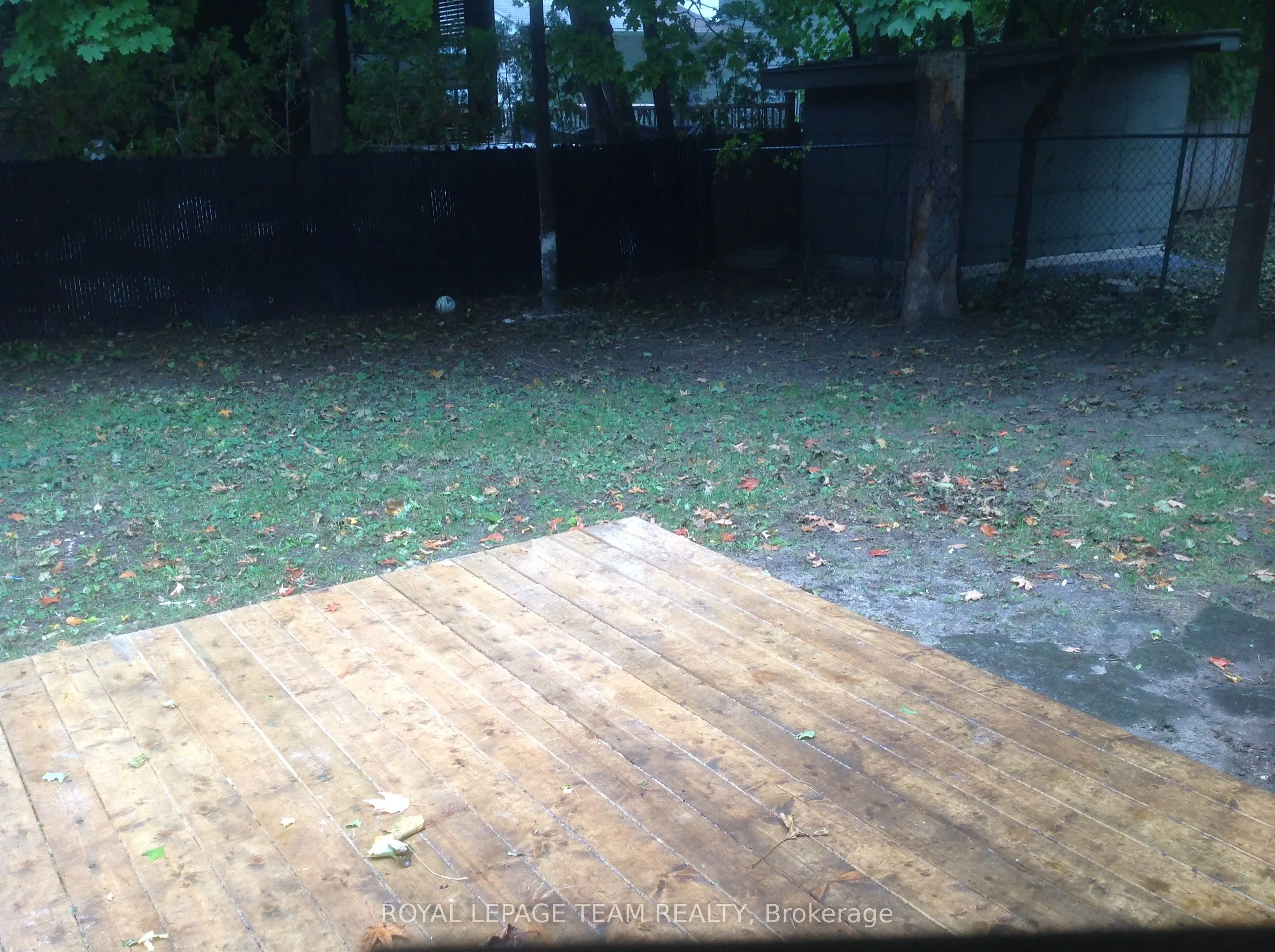 614 CHURCHILL Avenue