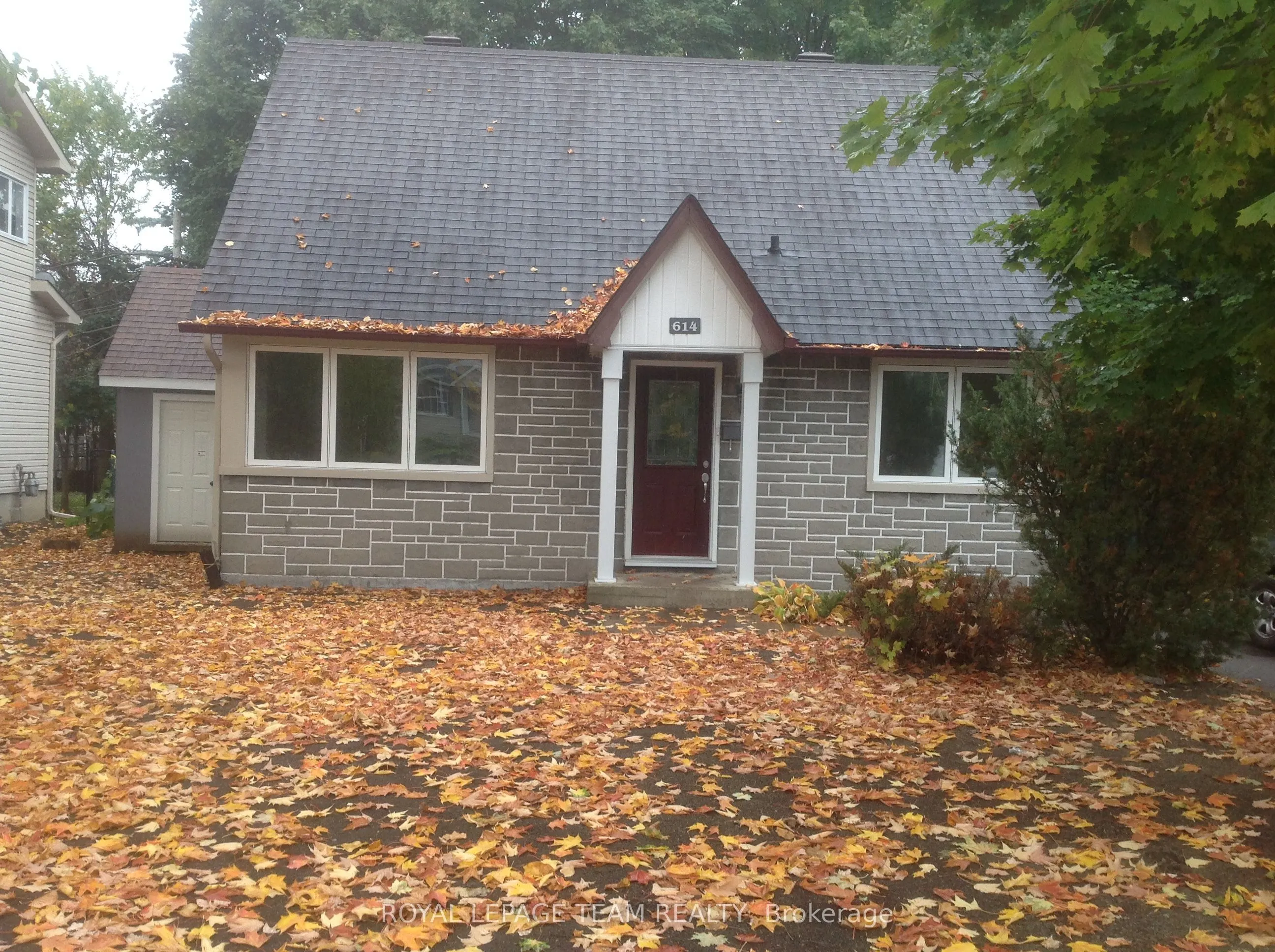 614 CHURCHILL Avenue