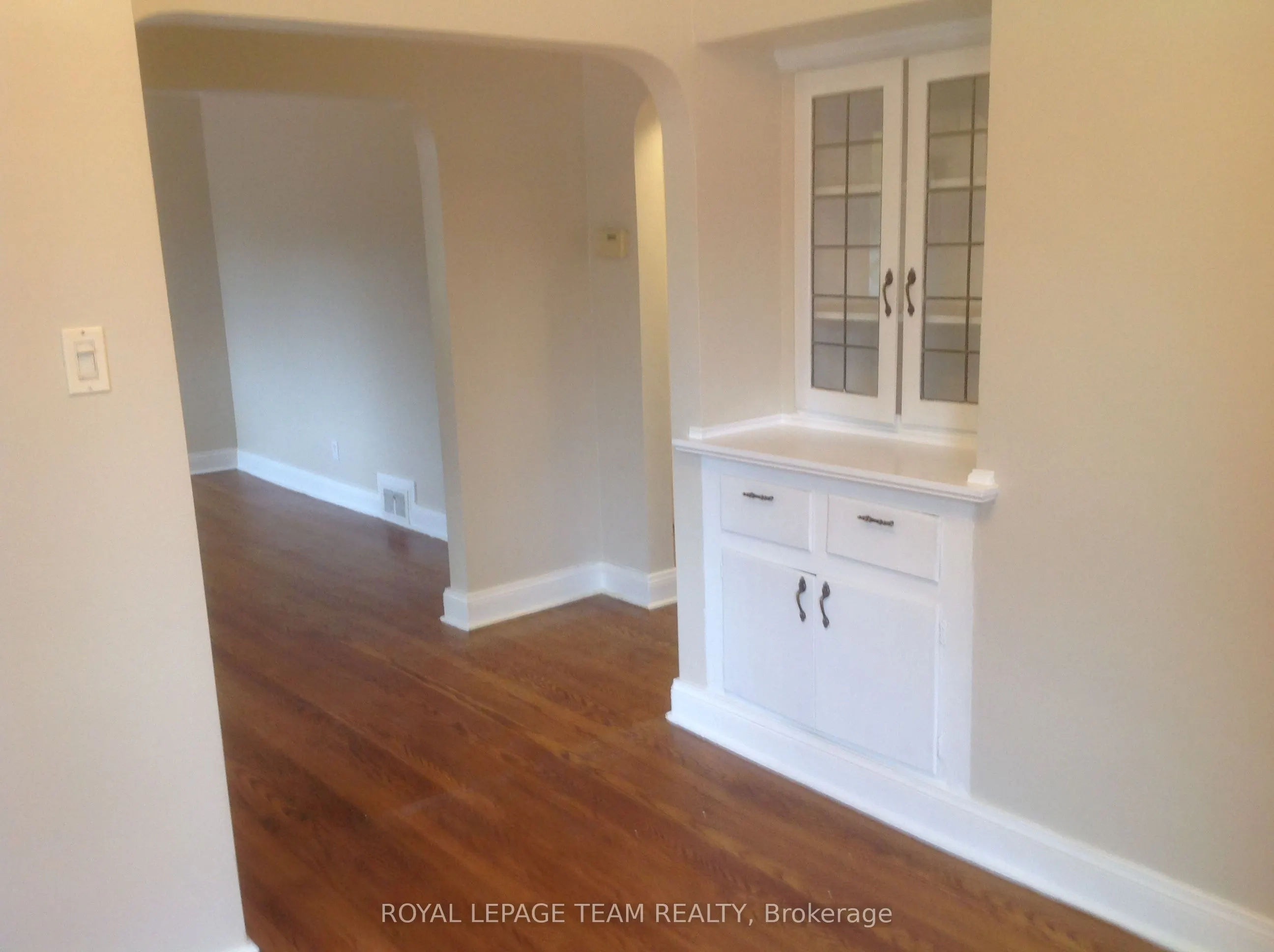 614 CHURCHILL Avenue