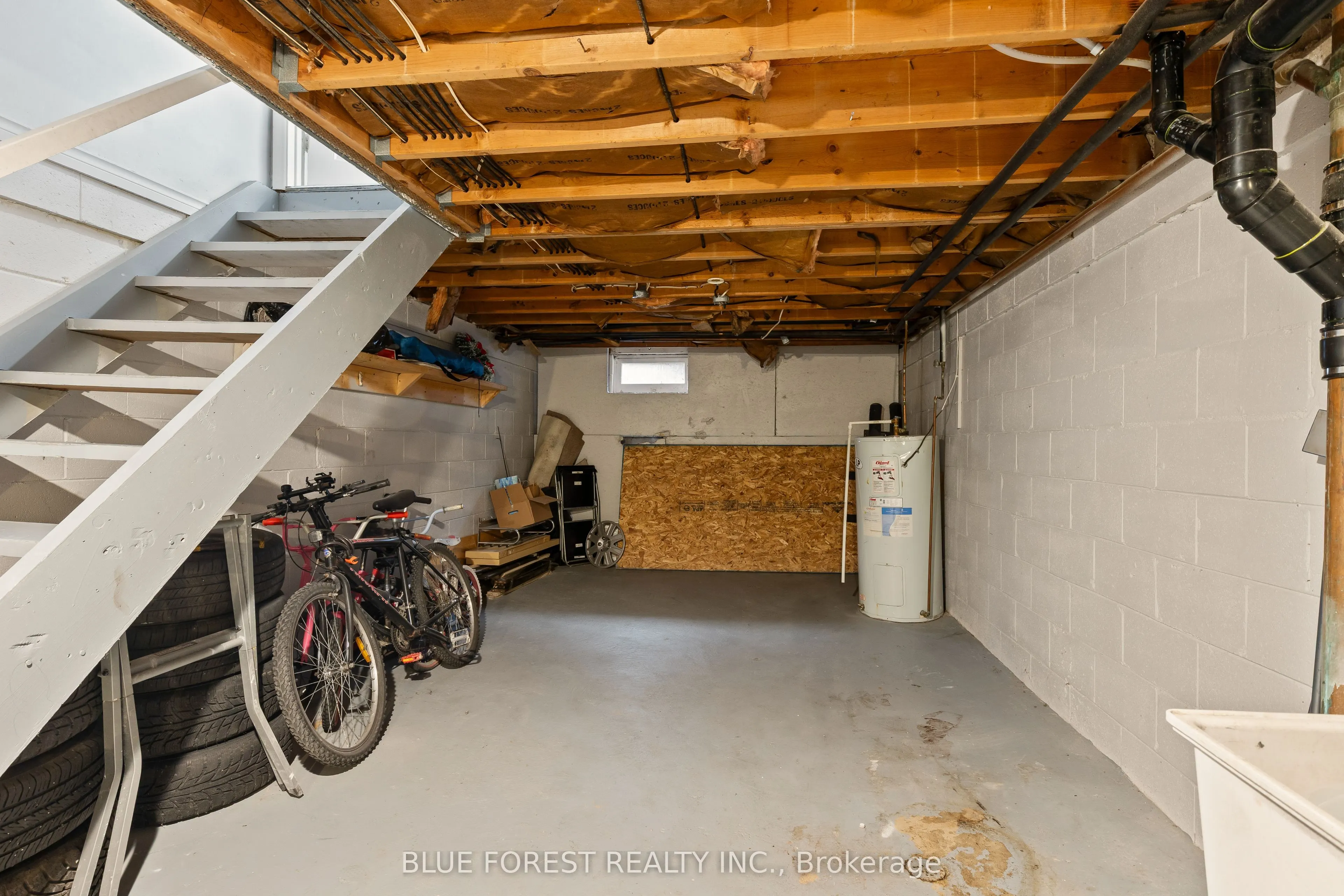 63 Arbour Glen Crescent, #11