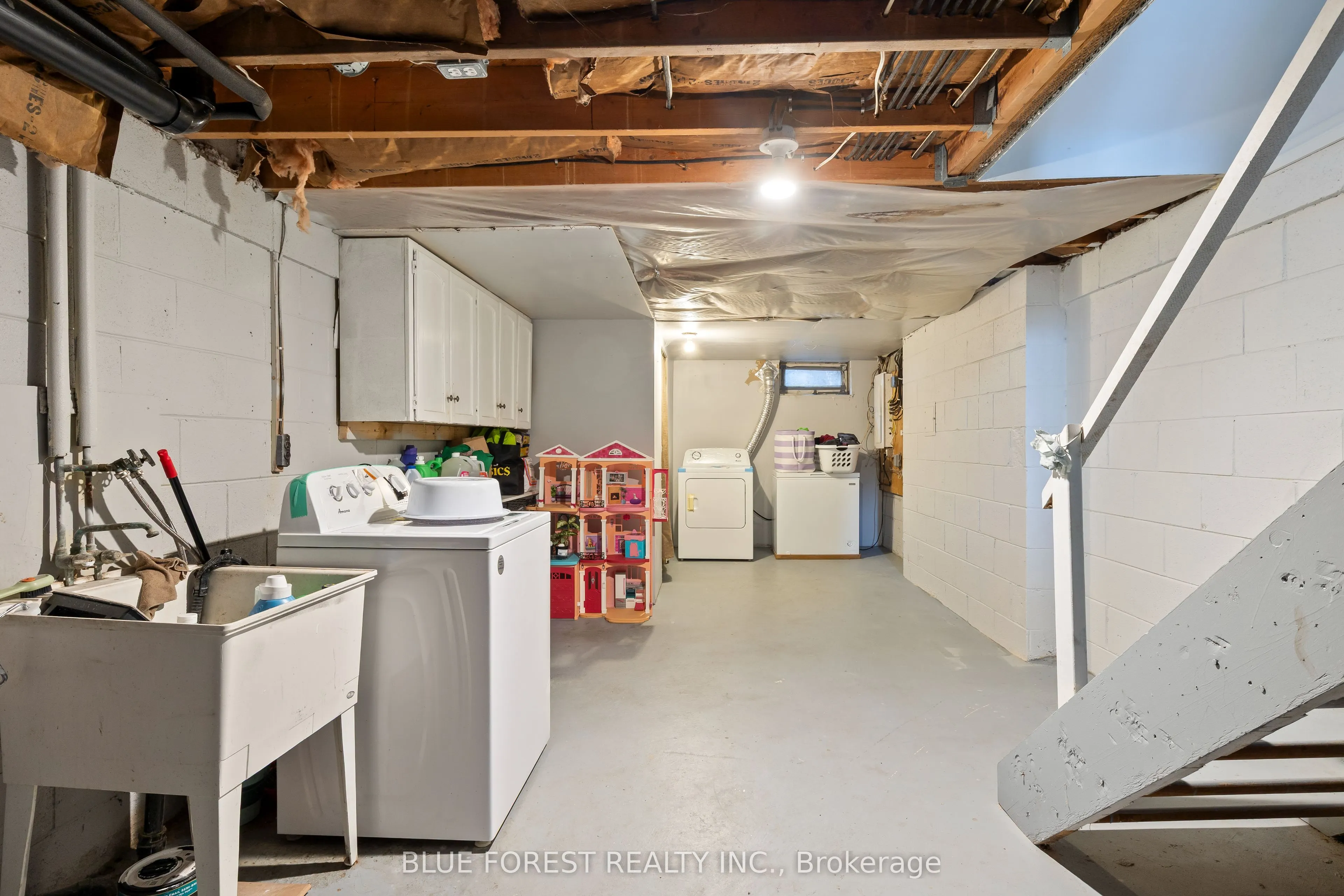 63 Arbour Glen Crescent, #11