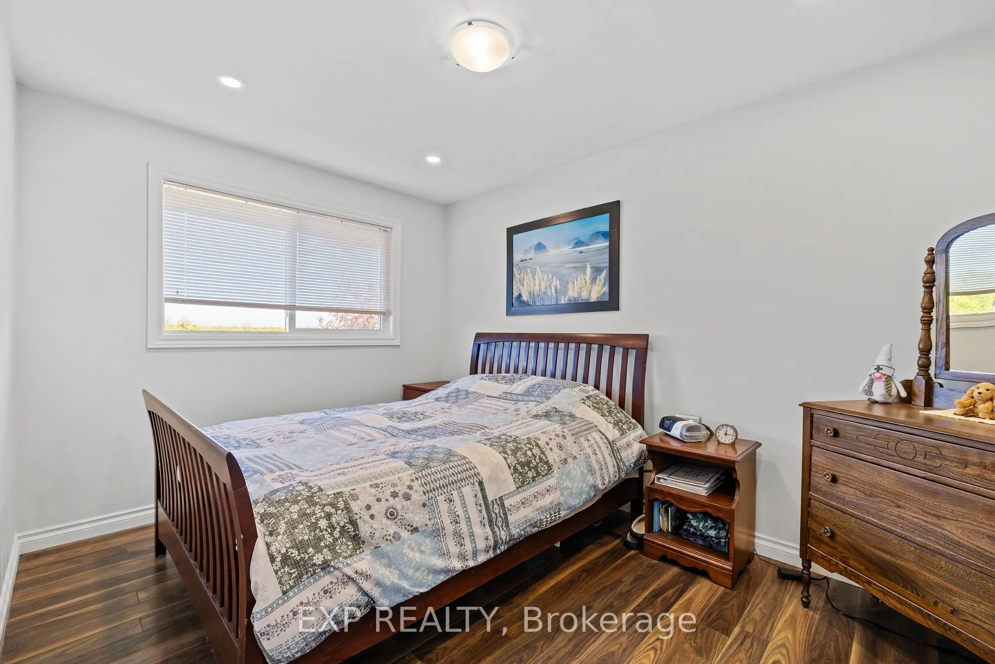 1637 Windham 7, R. R. #3 Road