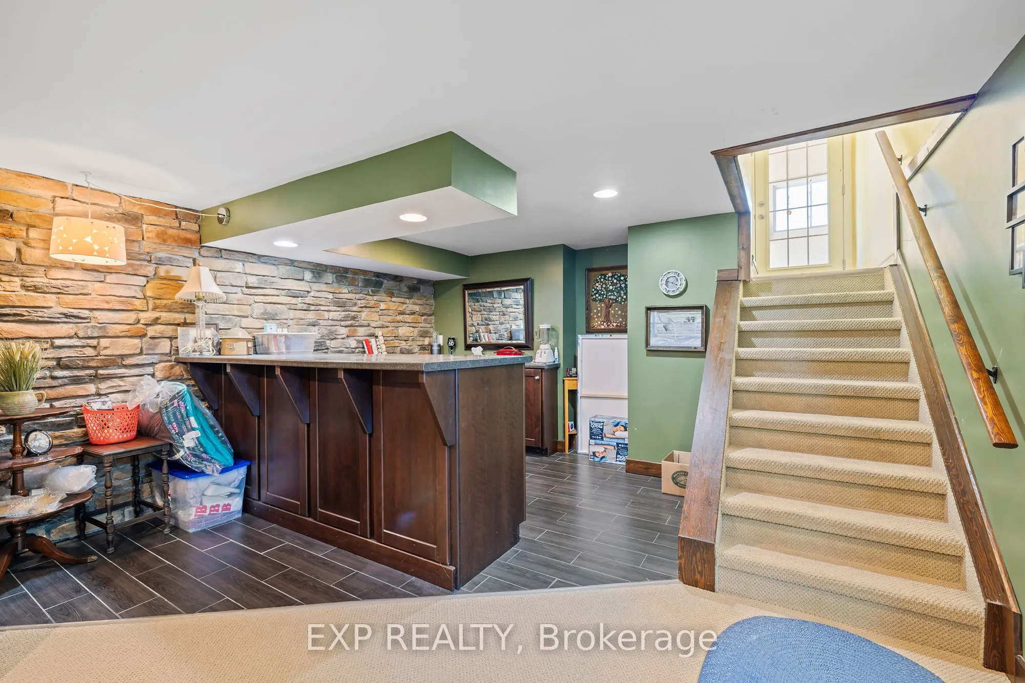 1637 Windham 7, R. R. #3 Road