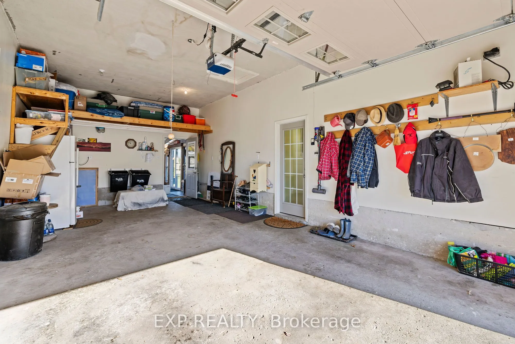 1637 Windham 7, R. R. #3 Road