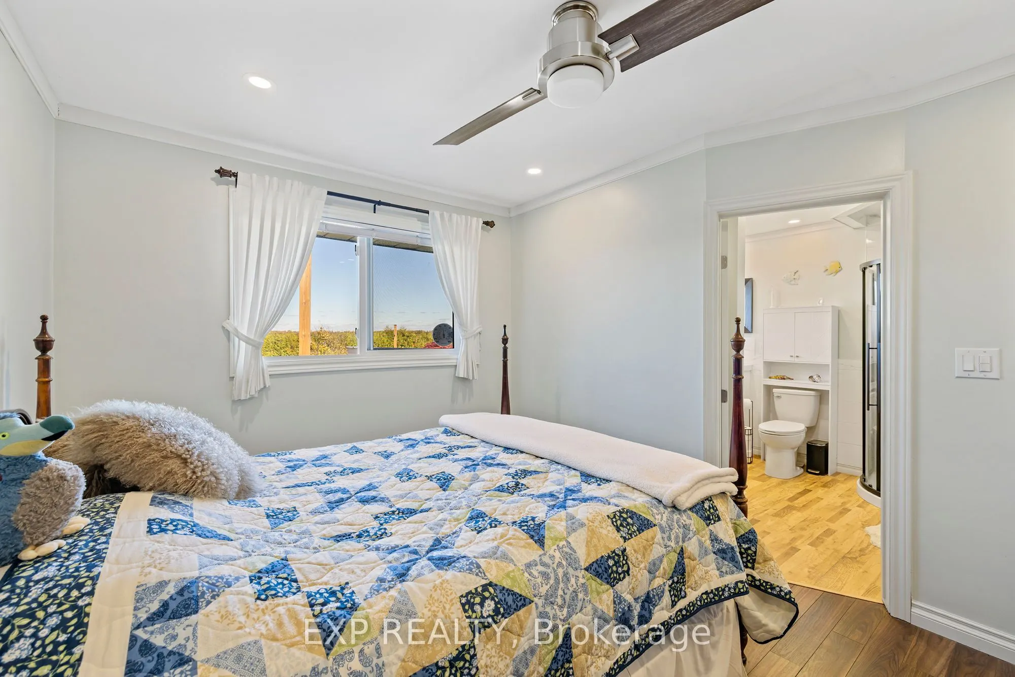 1637 Windham 7, R. R. #3 Road