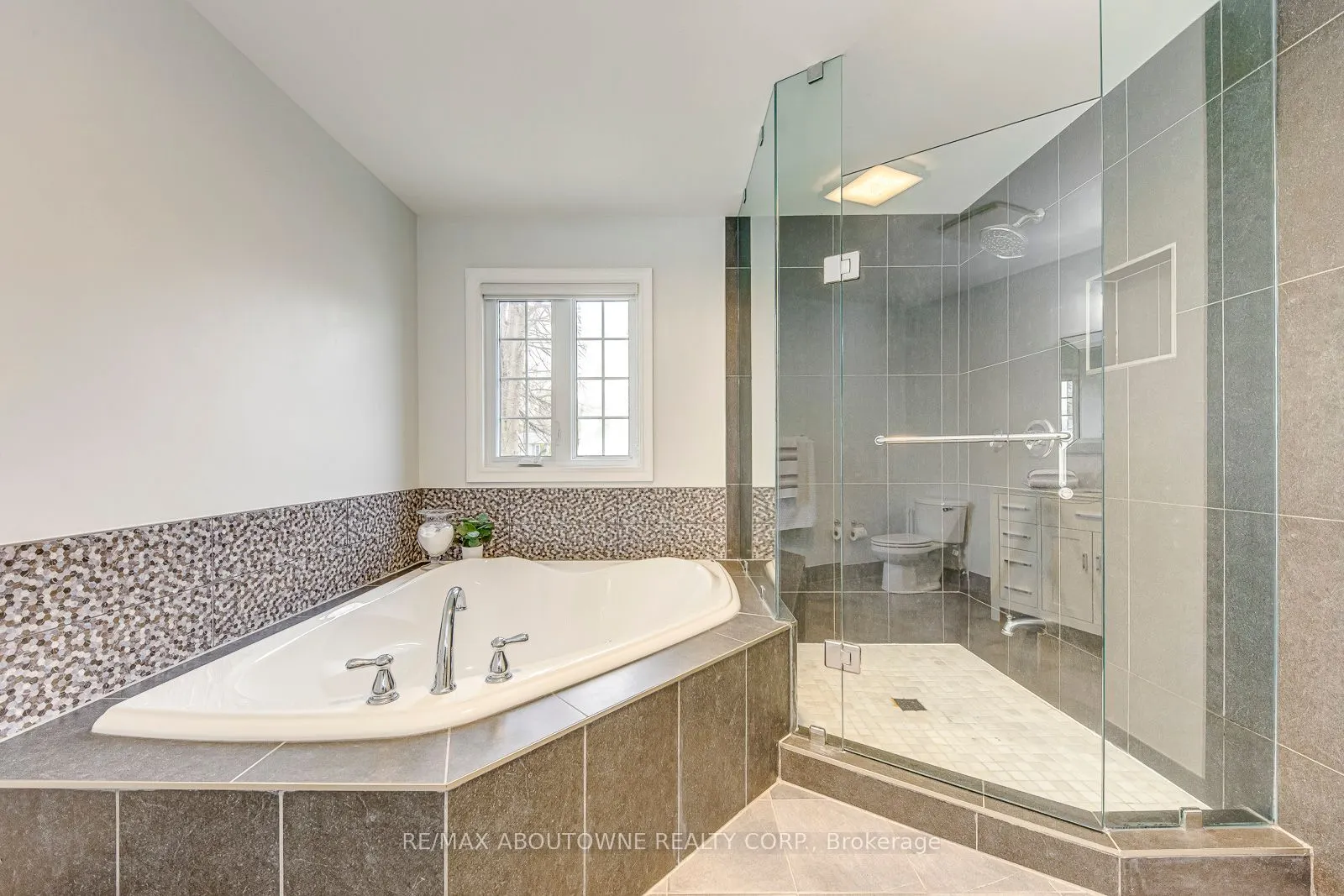 20 Vinegar Hill Street