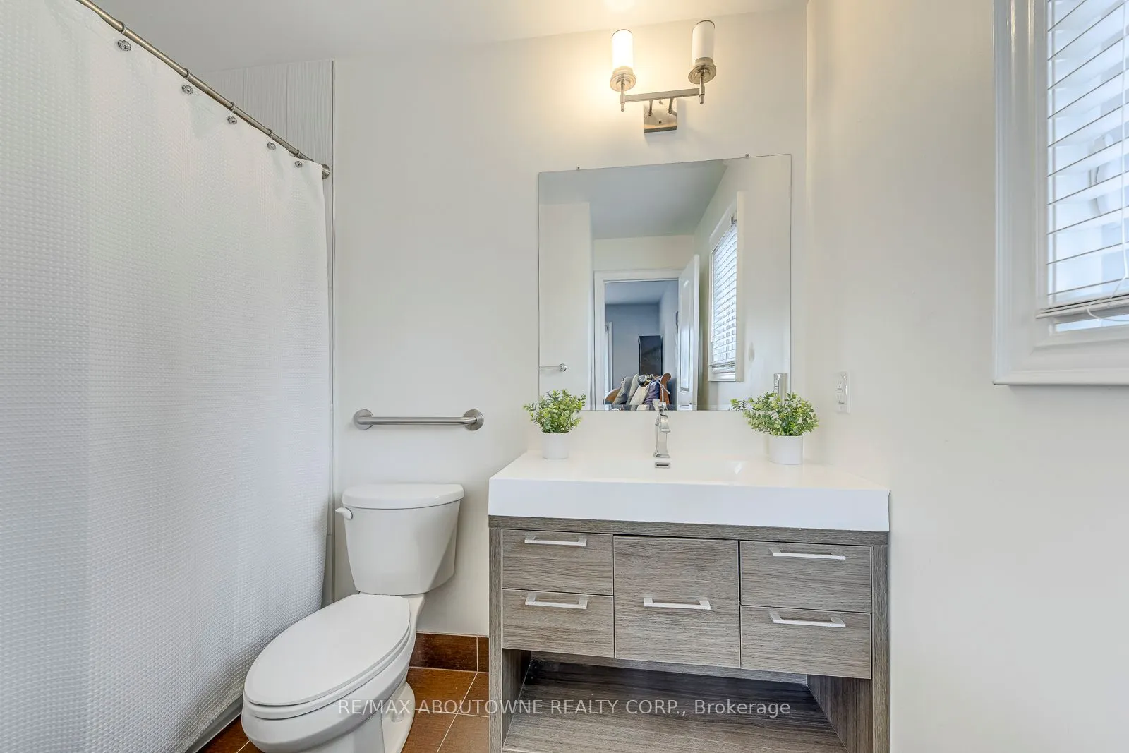 20 Vinegar Hill Street