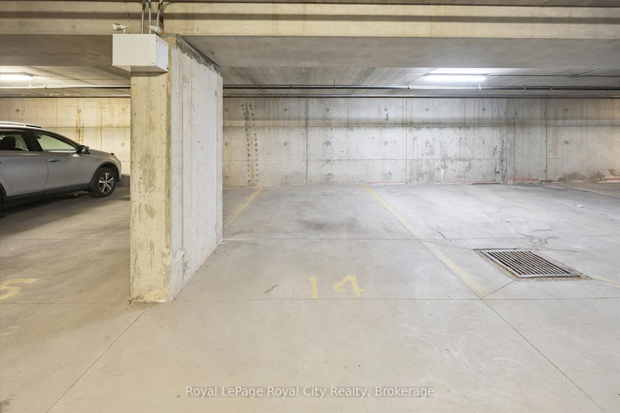 2 Colonial Drive, #207