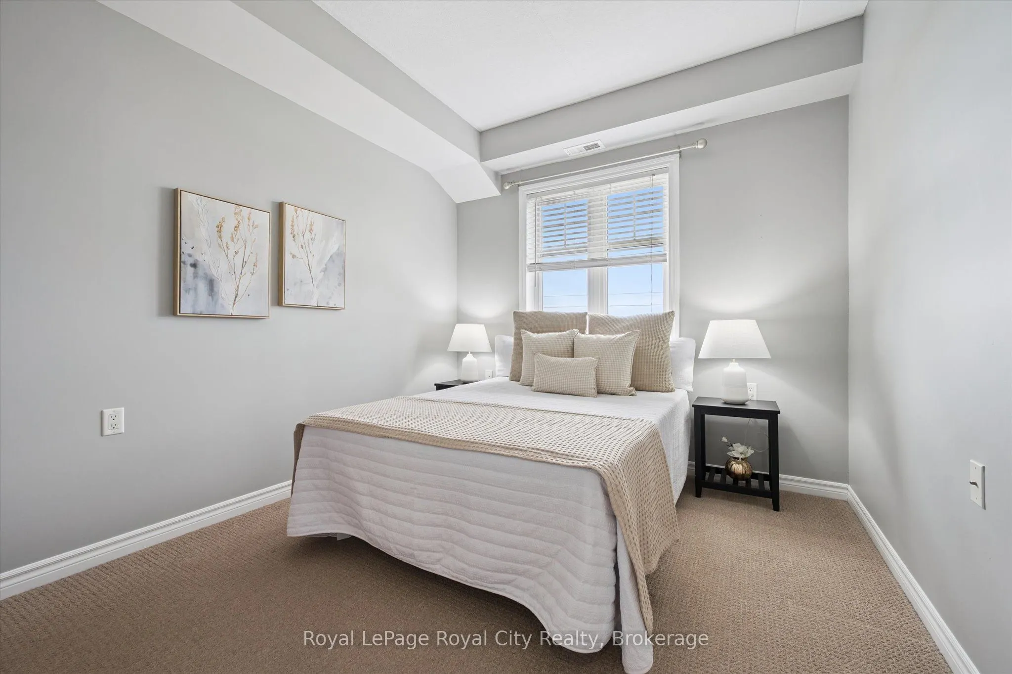 2 Colonial Drive, #207