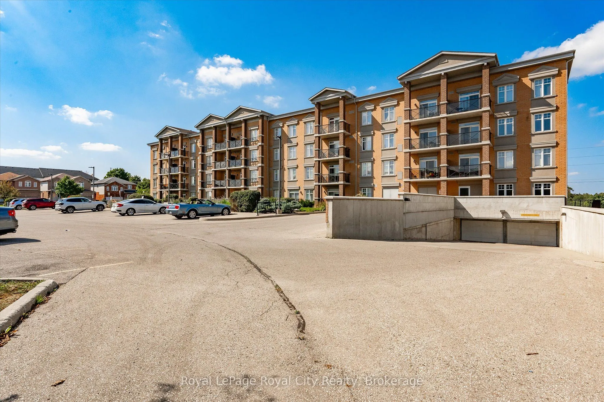 2 Colonial Drive, #207