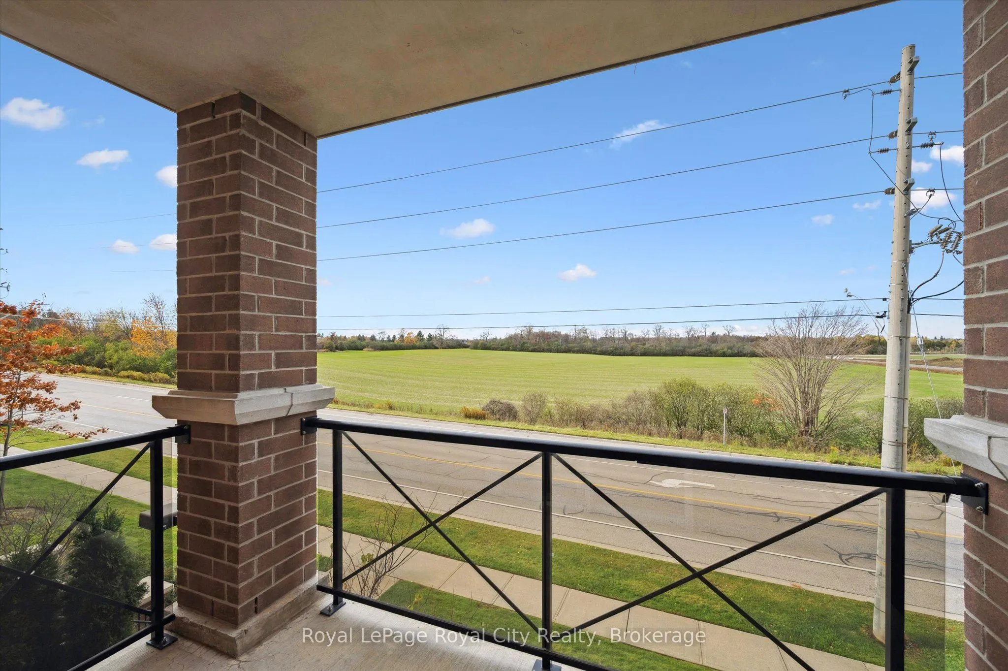 2 Colonial Drive, #207