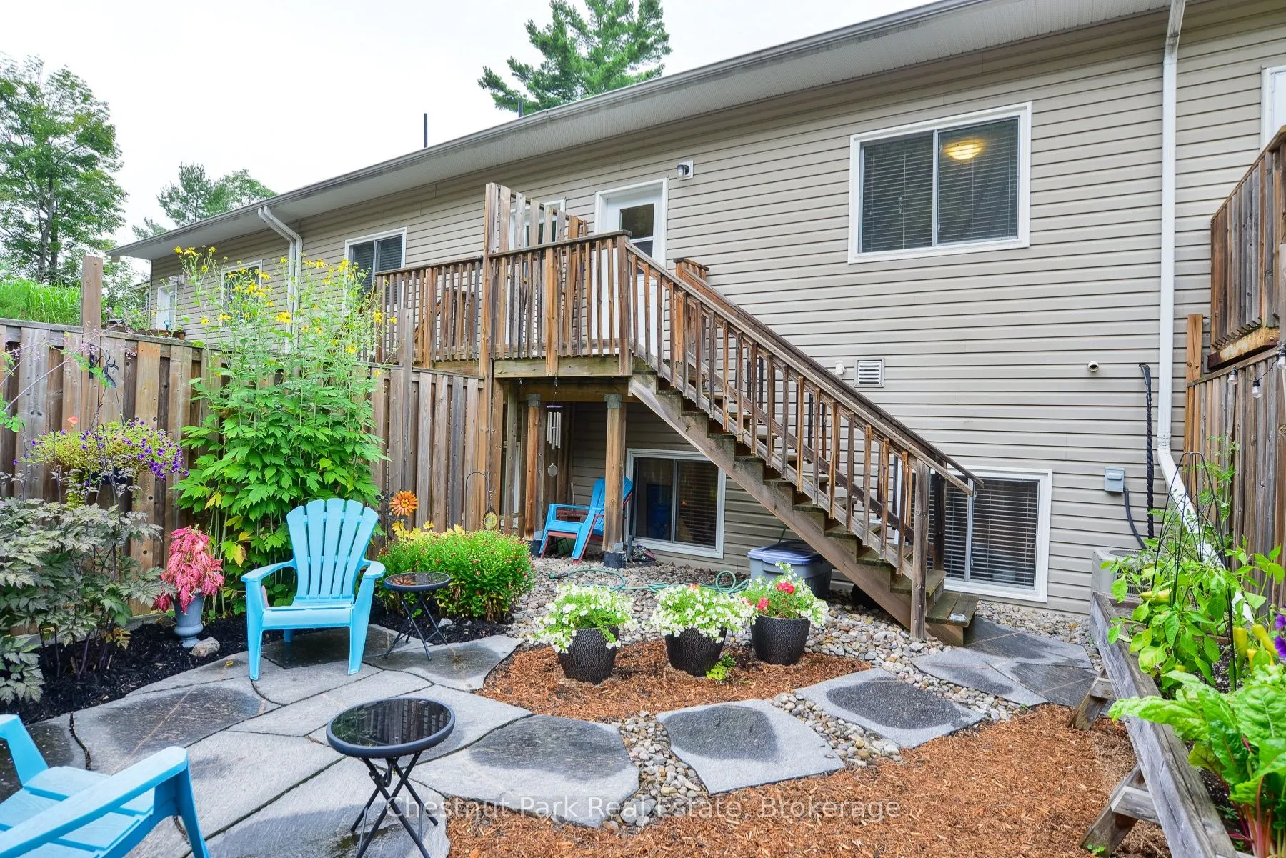 99 Main Street W, #5