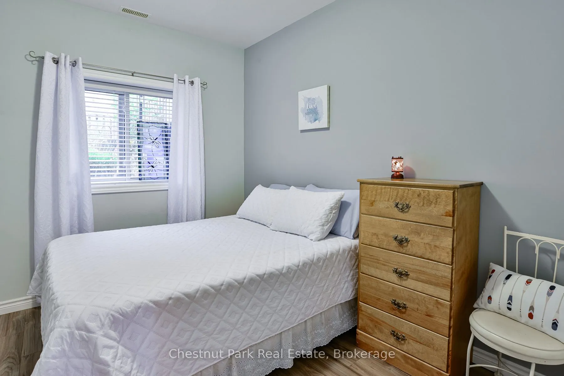 99 Main Street W, #5