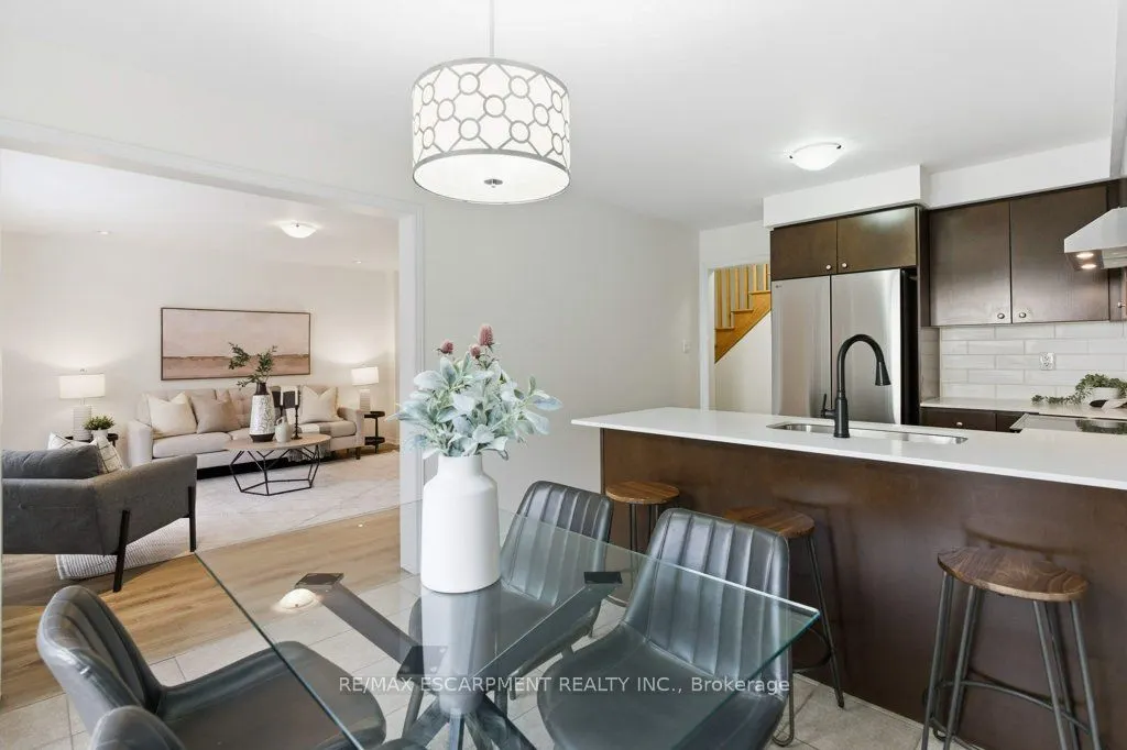 113 Thornlodge Drive