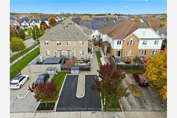 113 Thornlodge Drive