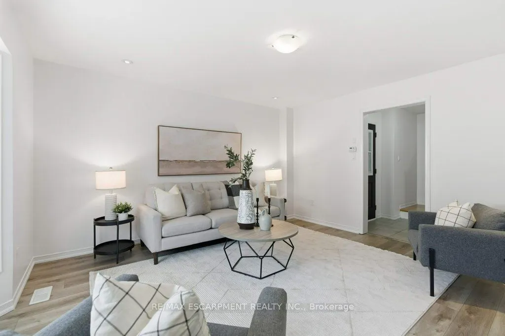 113 Thornlodge Drive