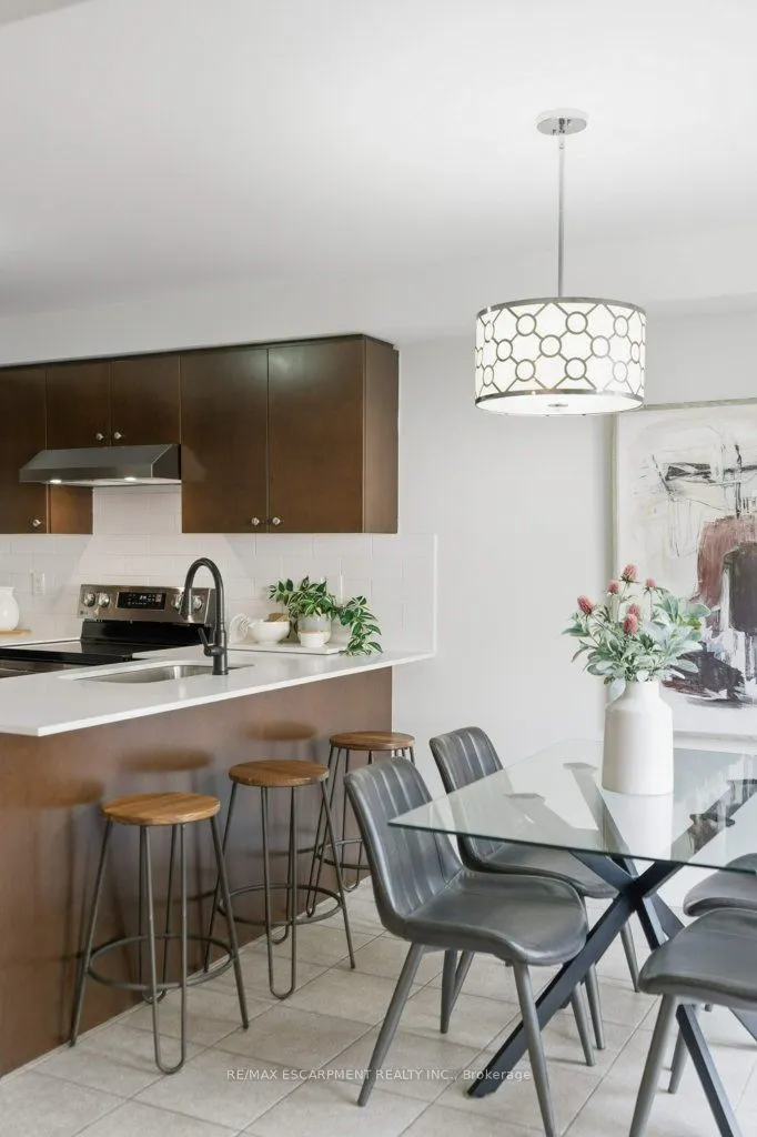 113 Thornlodge Drive