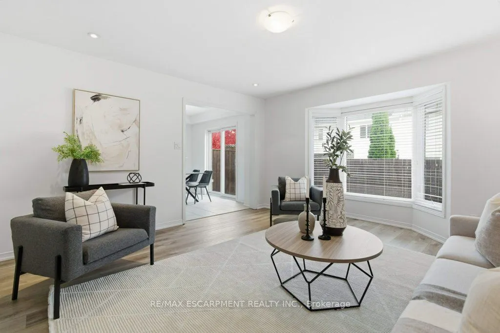 113 Thornlodge Drive