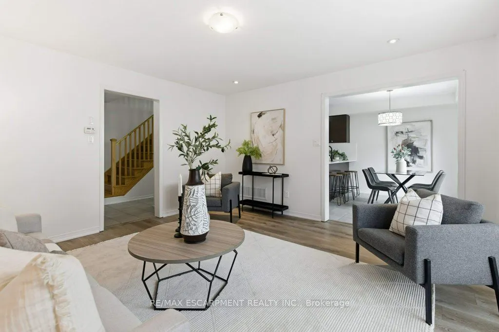 113 Thornlodge Drive