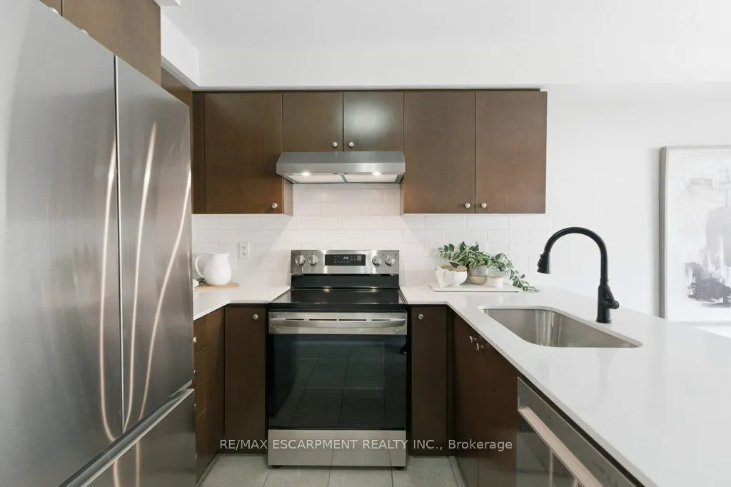 113 Thornlodge Drive