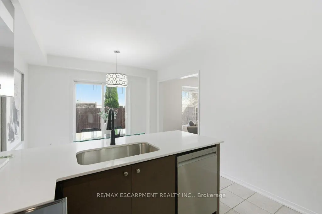 113 Thornlodge Drive