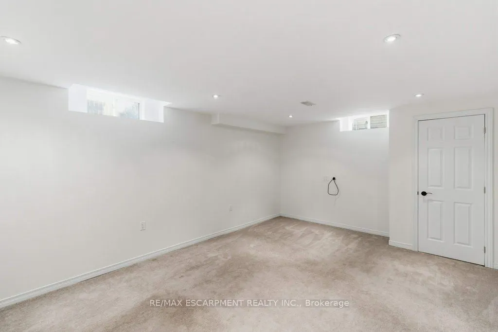 113 Thornlodge Drive