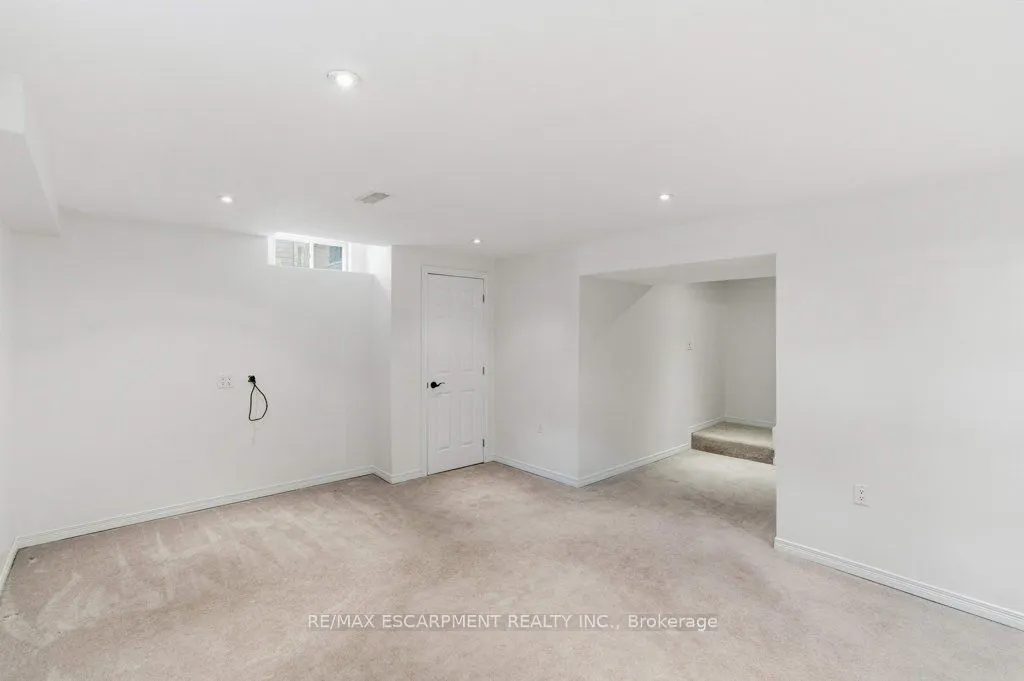 113 Thornlodge Drive