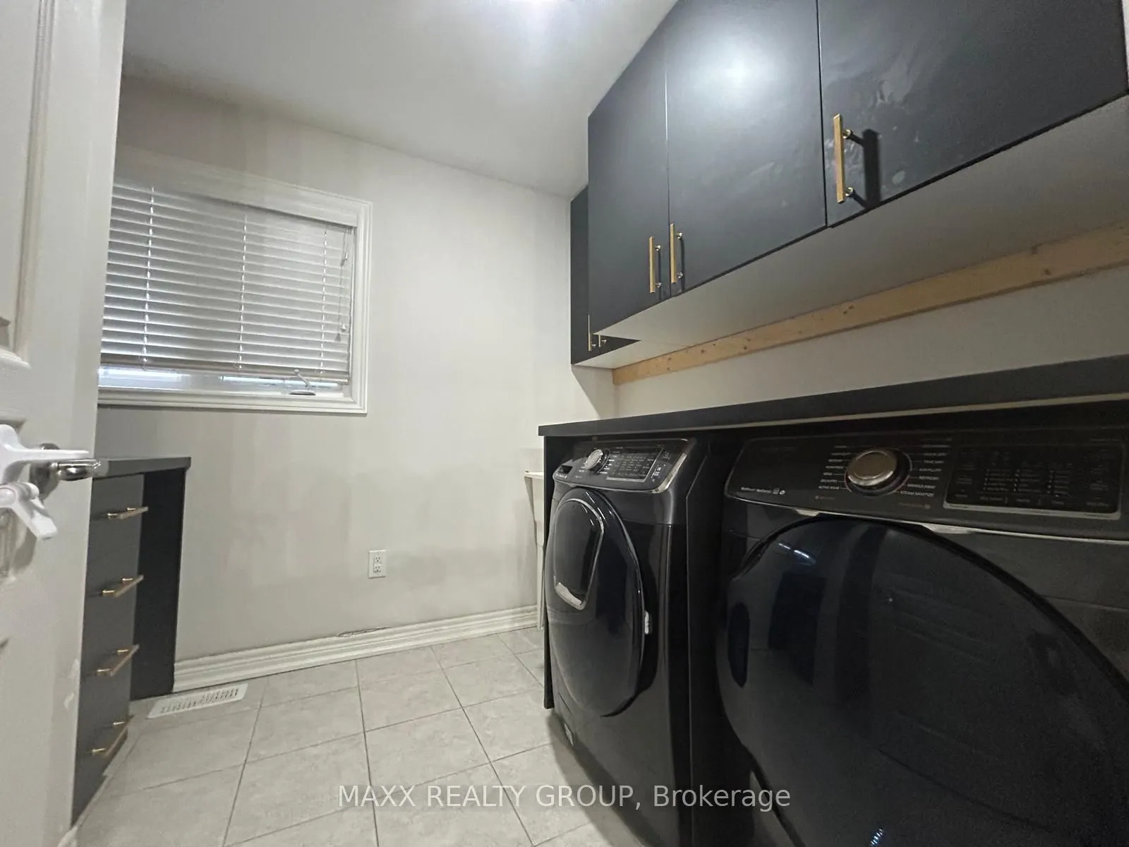 9334 Shoveller Drive