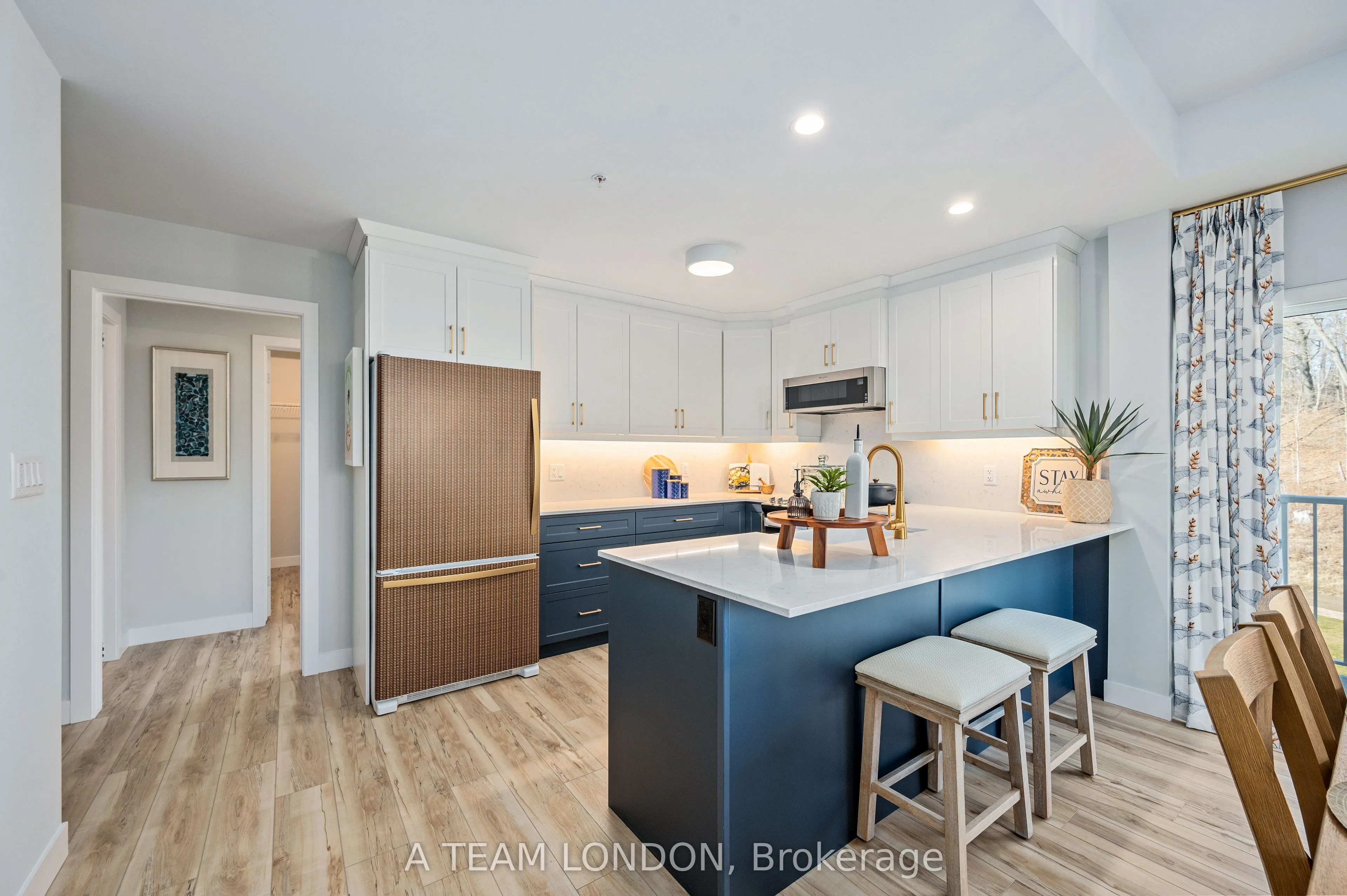 100 The Promenade N, #409