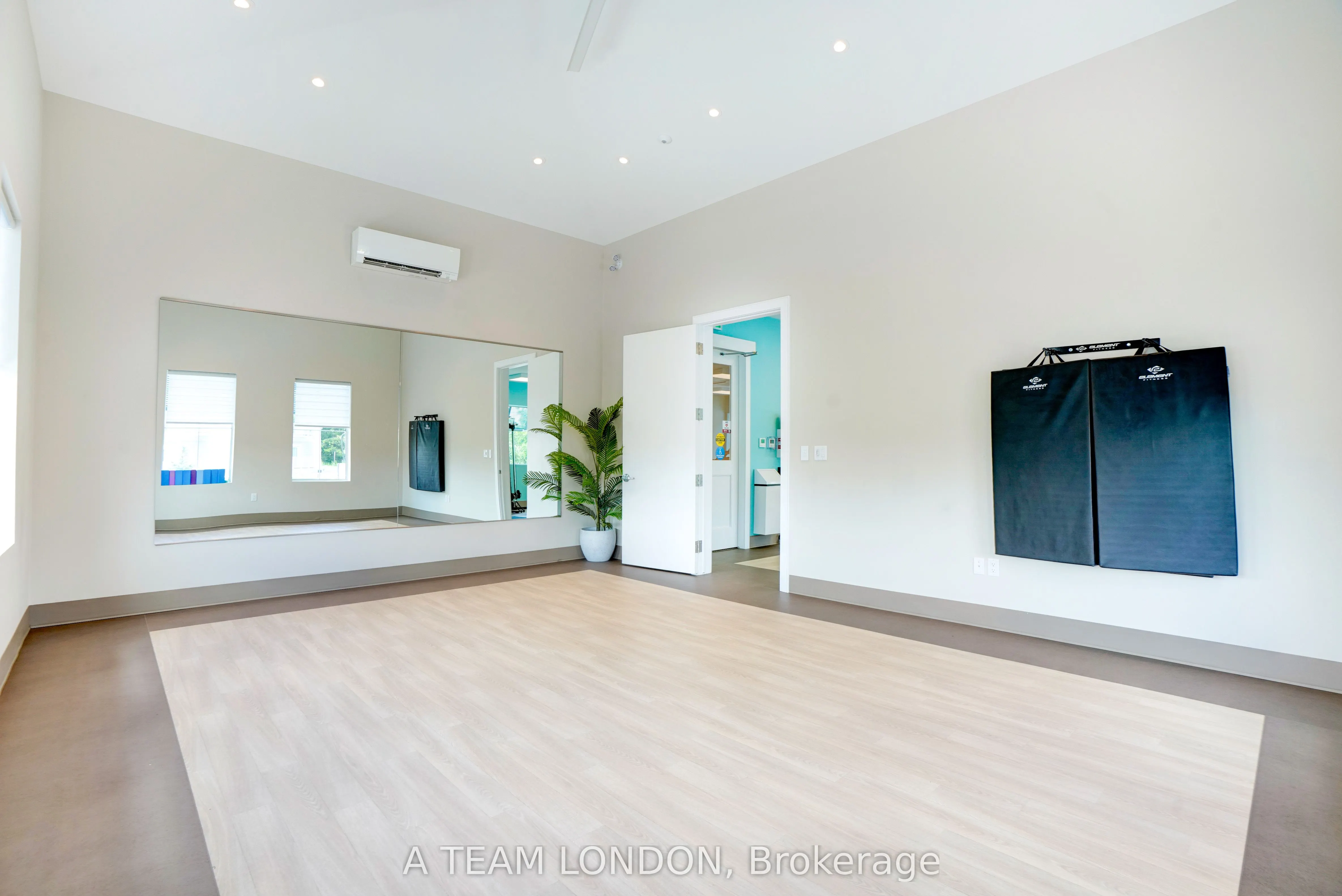 100 The Promenade N, #409