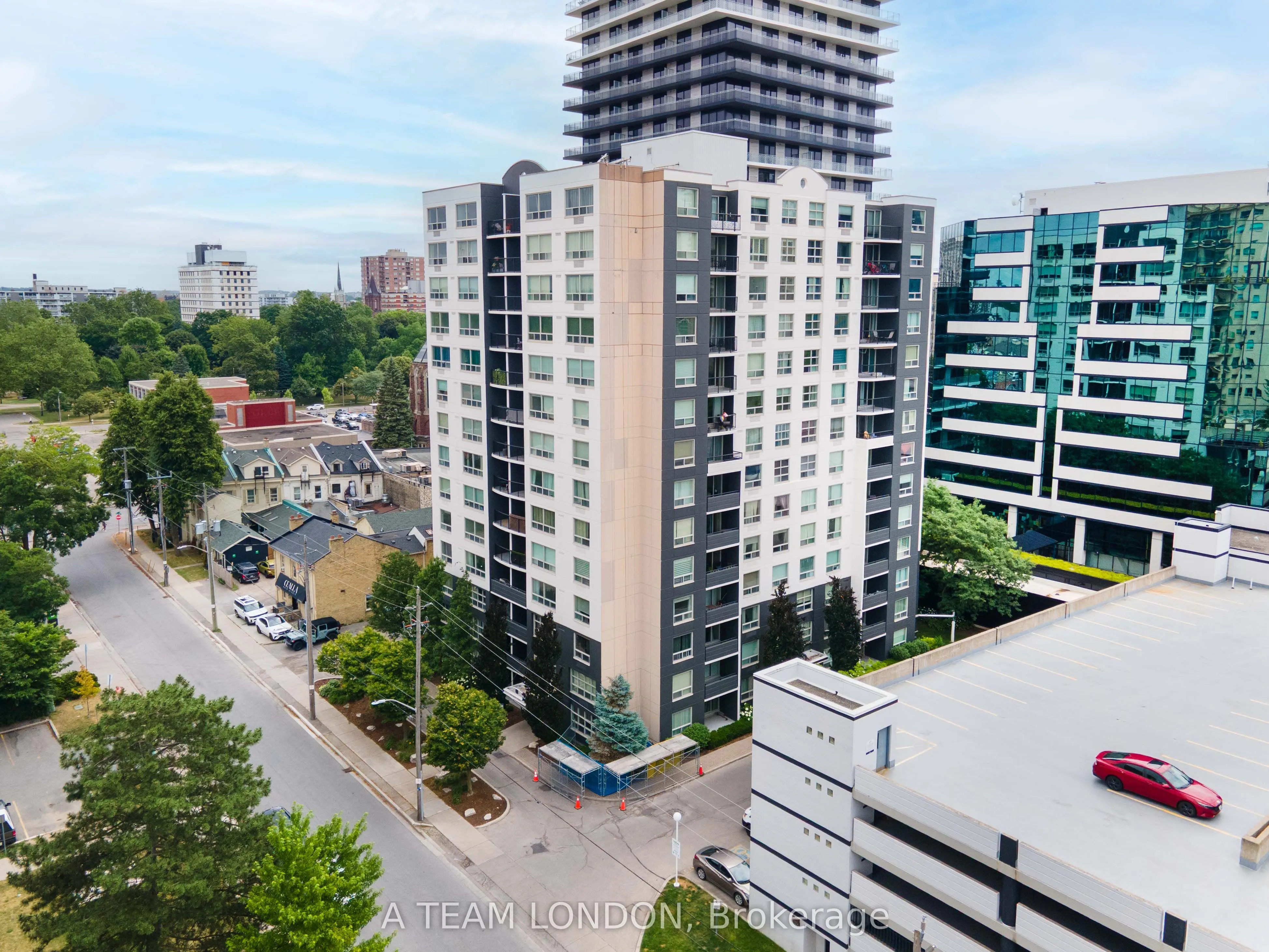 155 Kent Street, #407