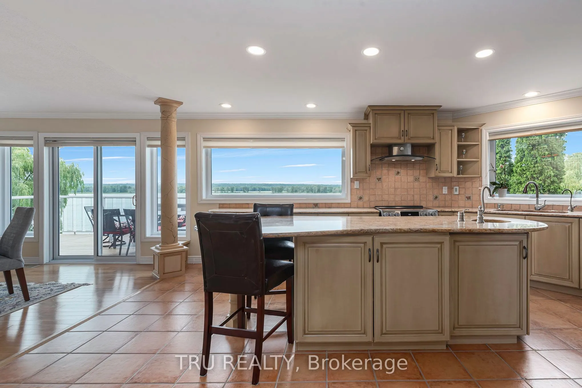 1915 REGIONAL ROAD 174 Highway