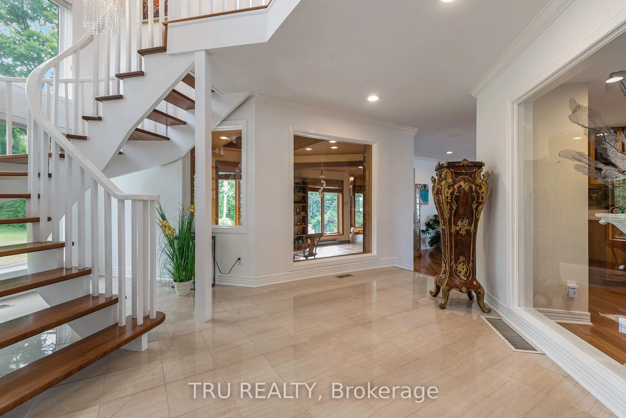 1915 REGIONAL ROAD 174 Highway