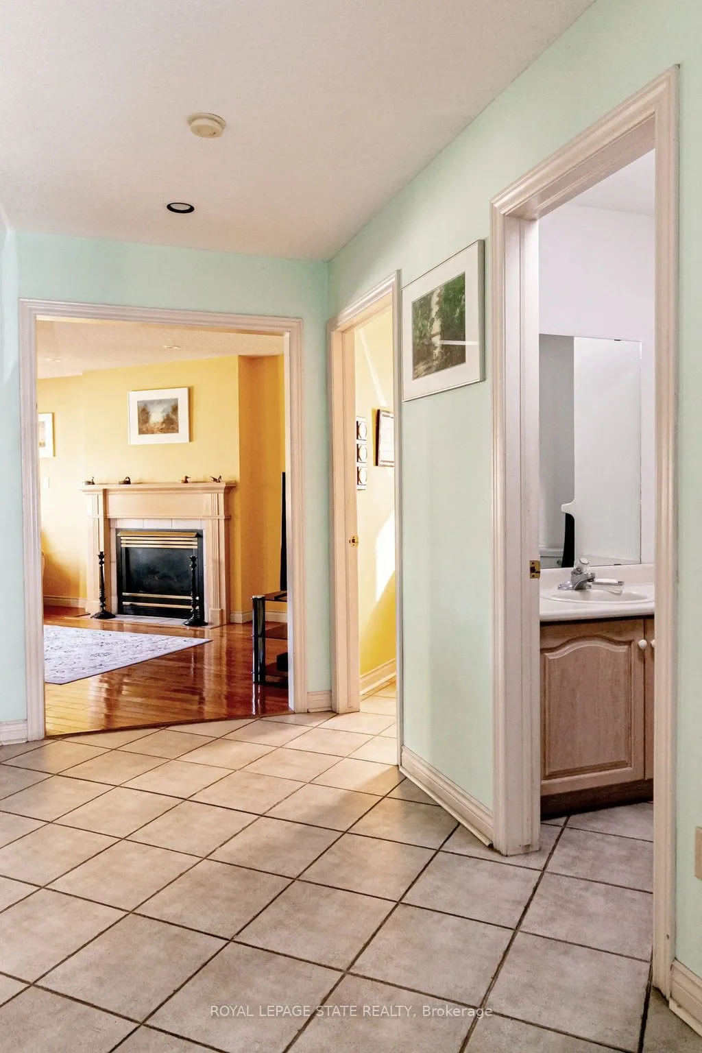 54 Falconridge Drive