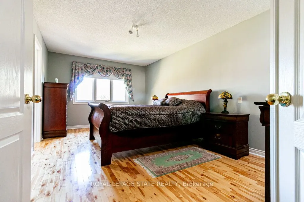 54 Falconridge Drive